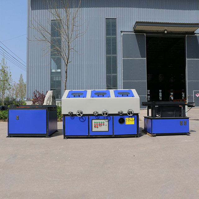 Three group polishing machine